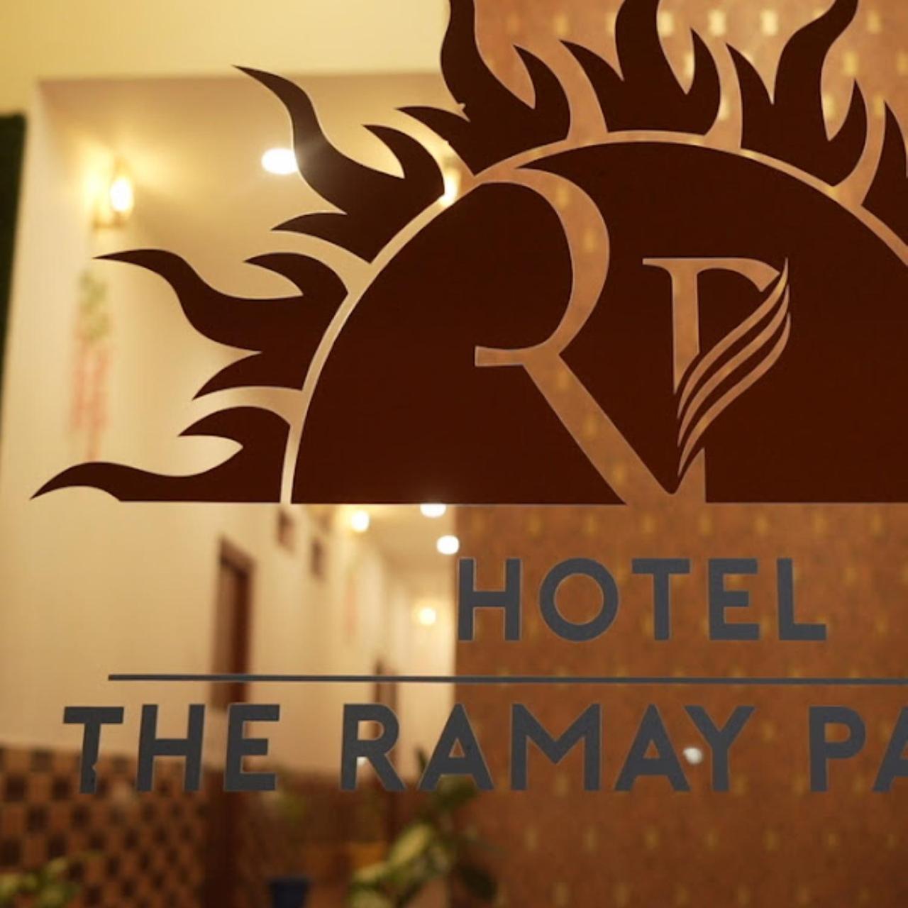 Hotel The Ramay Palace Ayodhya Exterior foto